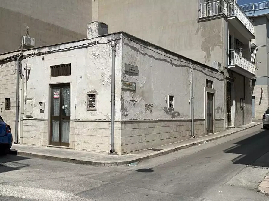 Immagine 2 di Casa indipendente in vendita  a Manfredonia