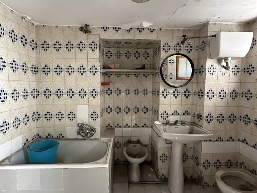 Immagine 14 di Casa indipendente in vendita  a Manfredonia