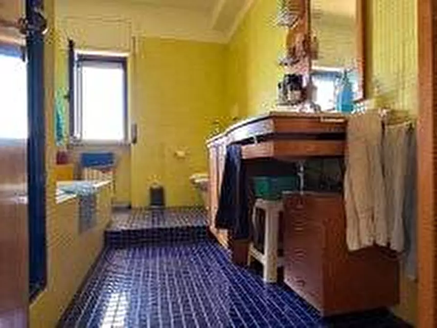 Immagine 9 di Appartamento in vendita  in VIA ALCIDE DE GASPERI a Manfredonia