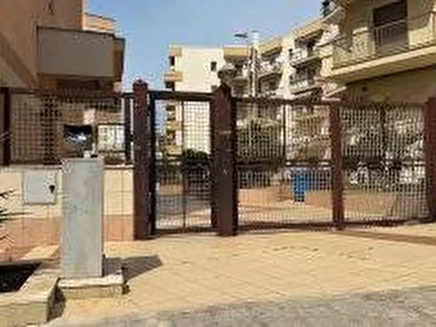 Immagine 22 di Appartamento in vendita  in VIA ALCIDE DE GASPERI a Manfredonia