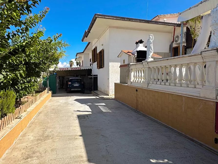 Immagine 6 di Villa in vendita  a Manfredonia