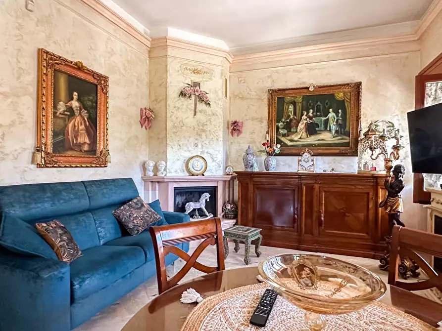 Immagine 34 di Villa in vendita  a Manfredonia