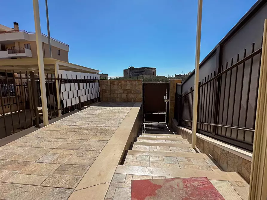 Immagine 2 di Casa indipendente in vendita  in VIA CAROLINA GATTA a Manfredonia