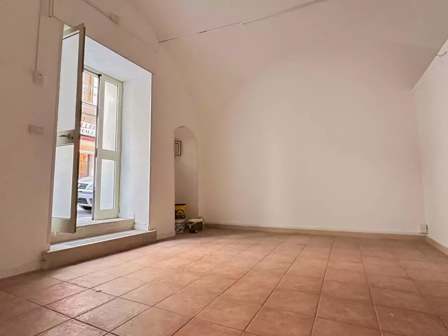 Immagine 2 di Agriturismo in vendita  a Manfredonia