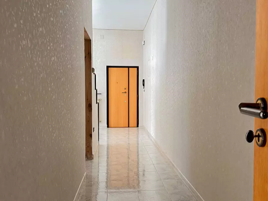 Immagine 11 di Appartamento in vendita  in via pasubio a Manfredonia