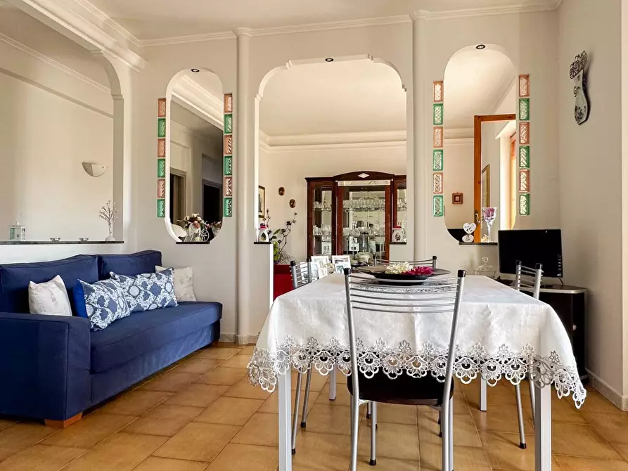 Immagine 4 di Appartamento in vendita  in piazza delle rose a Manfredonia