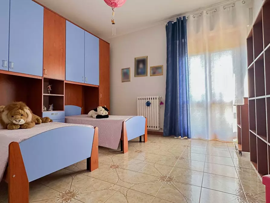 Immagine 13 di Appartamento in vendita  in piazza delle rose a Manfredonia