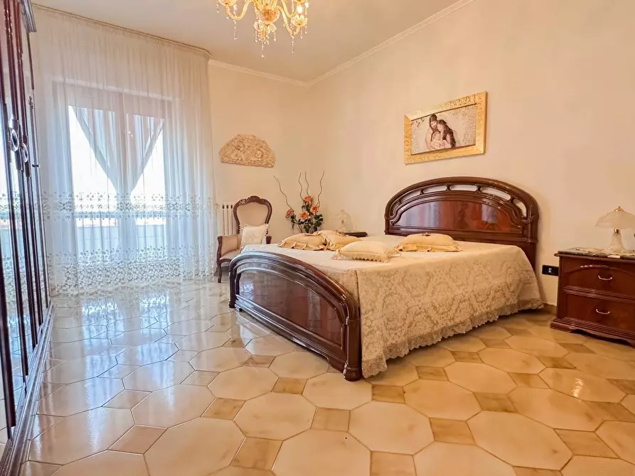 Immagine 15 di Appartamento in vendita  in piazza delle rose a Manfredonia