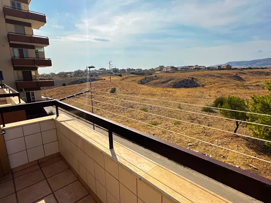 Immagine 19 di Appartamento in vendita  in piazza delle rose a Manfredonia