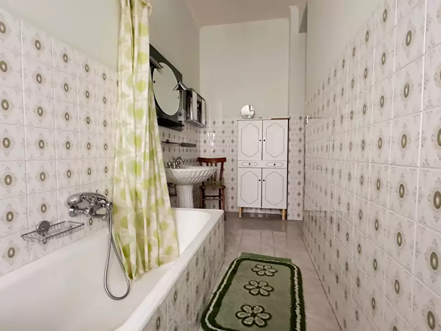 Immagine 15 di Appartamento in vendita  in VIA DI VITTORIO a Manfredonia