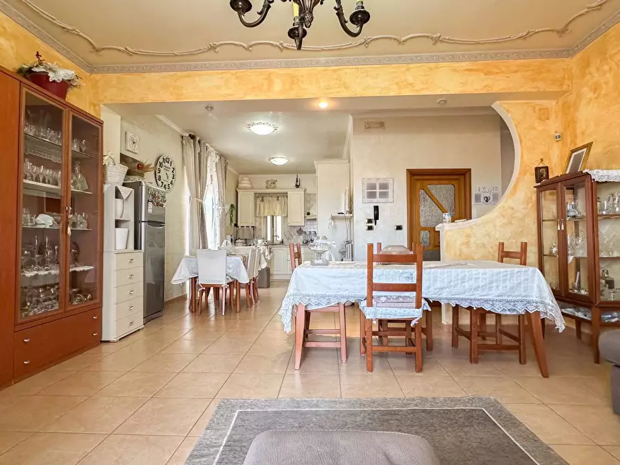 Immagine 4 di Appartamento in vendita  in VIA LUIGI ALLEGATO 7 a Manfredonia