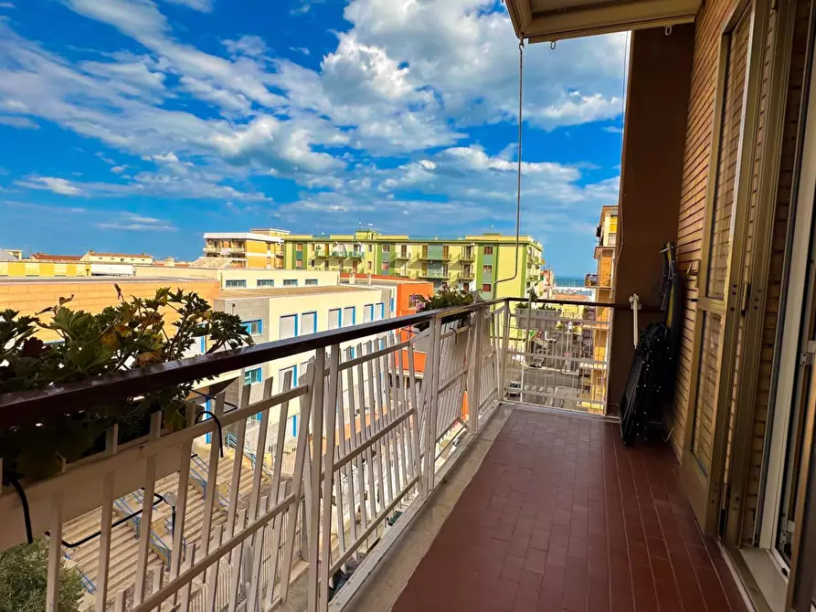 Immagine 7 di Appartamento in vendita  in VIA LUIGI ALLEGATO 7 a Manfredonia