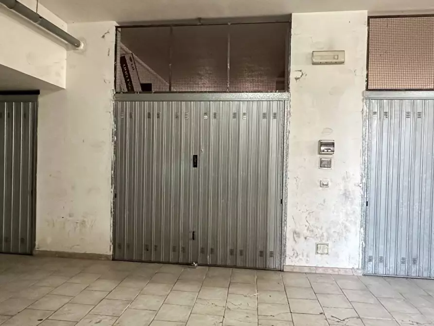 Immagine 12 di Appartamento in vendita  in VIA DEGLI IRIS 29 a Manfredonia