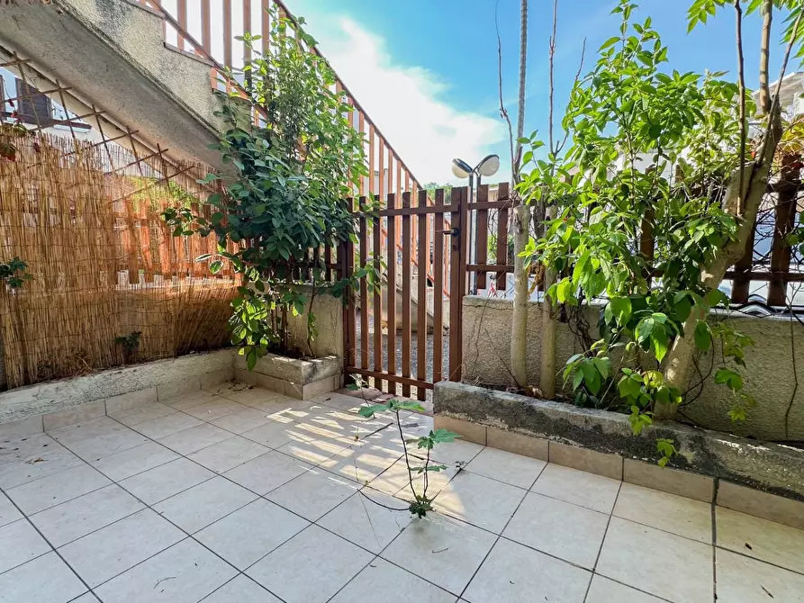 Immagine 5 di Villetta a schiera in vendita  in VIALE MANFREDONIA a Manfredonia