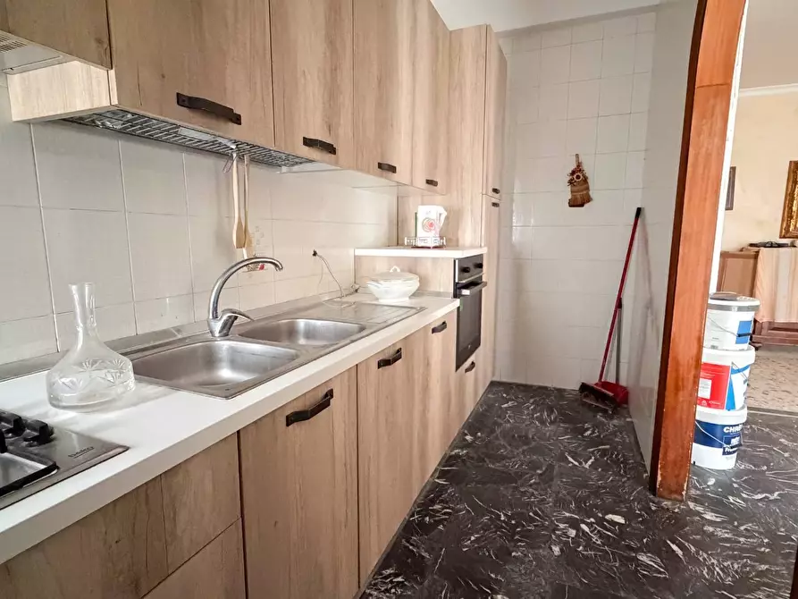 Immagine 7 di Appartamento in vendita  in viale beccarini a Manfredonia