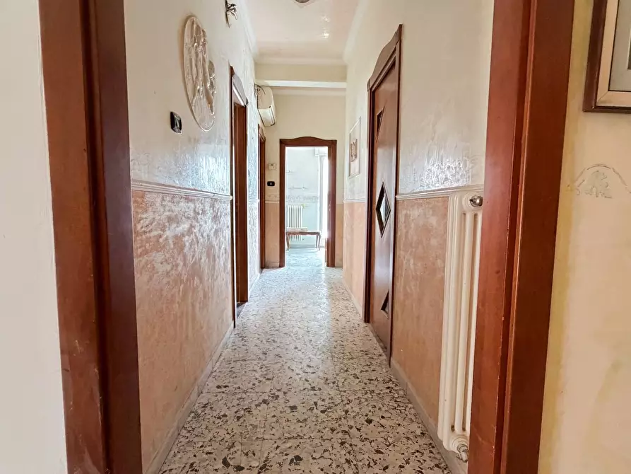 Immagine 9 di Appartamento in vendita  in viale beccarini a Manfredonia