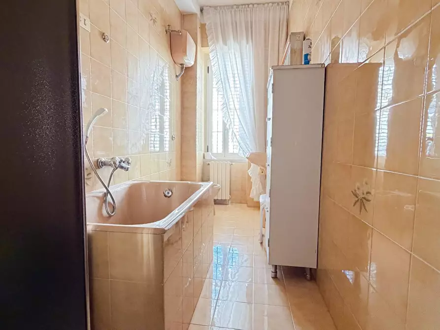 Immagine 8 di Appartamento in vendita  in via giuseppe grassi a Manfredonia