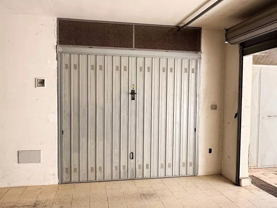 Immagine 31 di Appartamento in vendita  in VIA AMERIGO VESPUCCI a Manfredonia