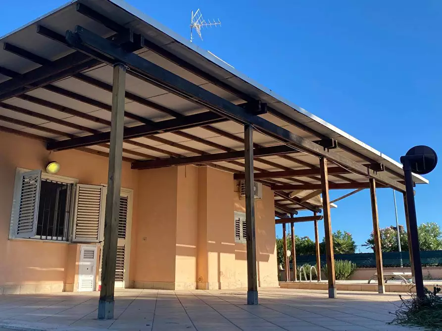 Immagine 3 di Villa in vendita  a Manfredonia