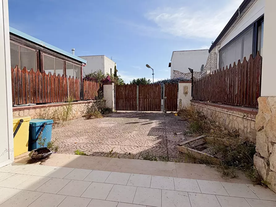 Immagine 3 di Villetta a schiera in vendita  in via del pettirosso a Manfredonia