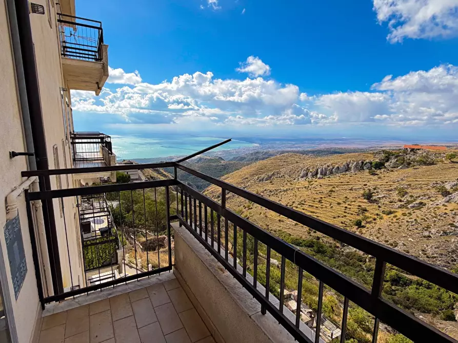 Immagine 16 di Appartamento in vendita  in VIA DEL PICCO a Monte Sant'angelo