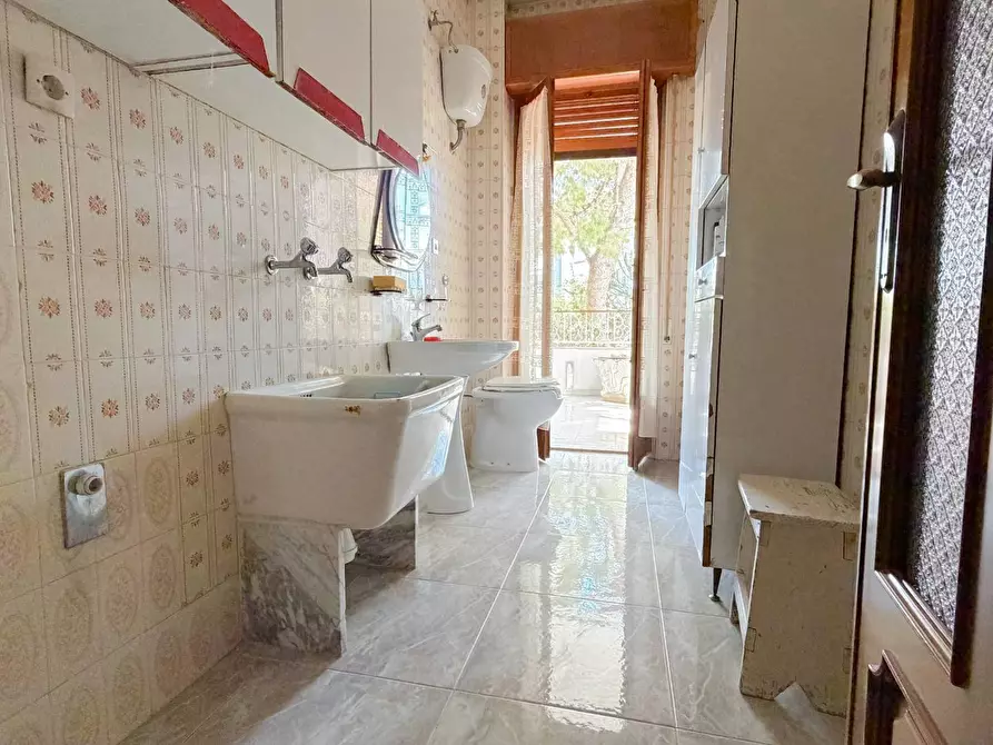 Immagine 17 di Appartamento in vendita  in VIA OTTAVIO SOLOMONE 5 a Manfredonia