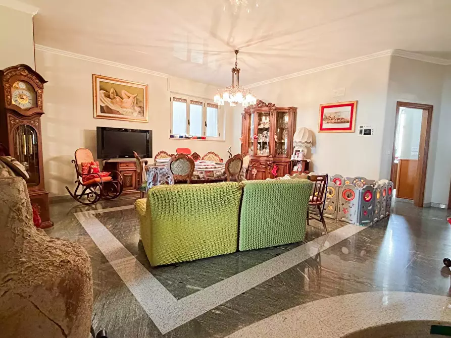 Immagine 2 di Appartamento in vendita  in Vicolo Francescani 1A a Manfredonia