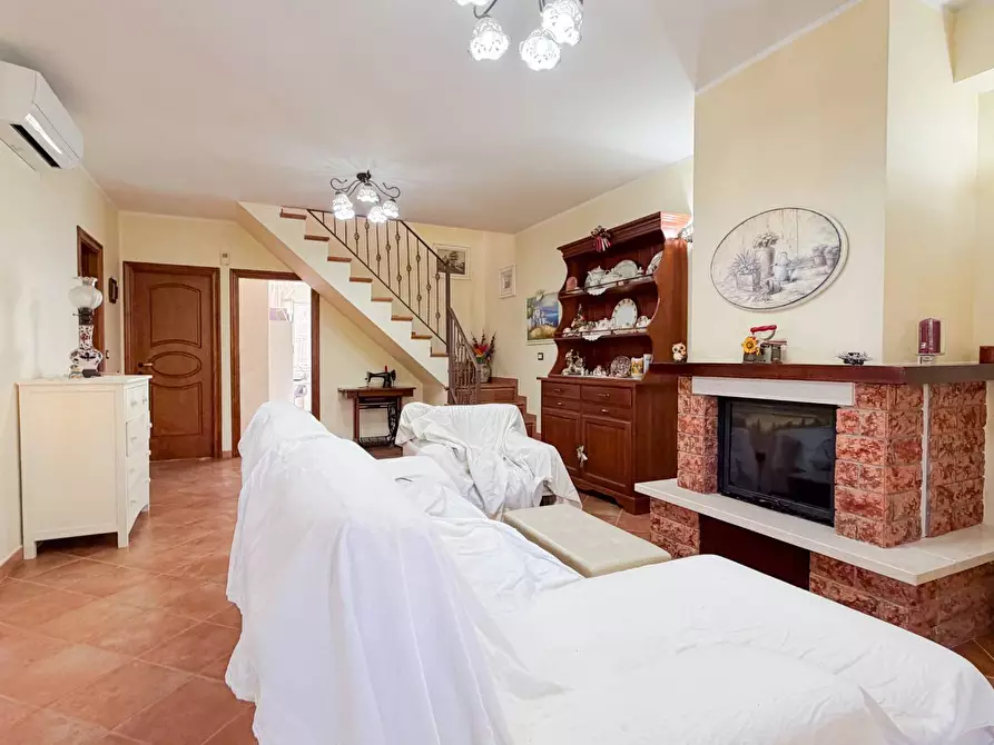 Immagine 10 di Villetta a schiera in vendita  a Manfredonia