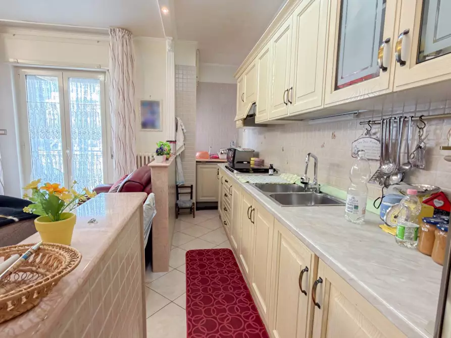 Immagine 5 di Appartamento in vendita  in PIAZZA DELLE VIOLE a Manfredonia