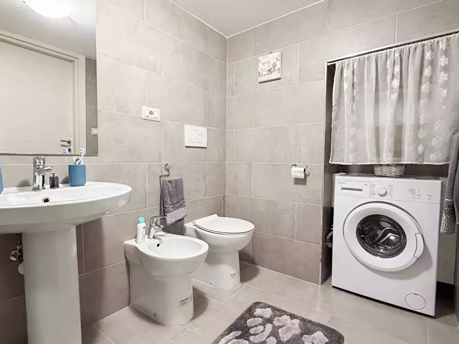 Immagine 10 di Agriturismo in vendita  in VIA POMPEO SARNELLI a Manfredonia