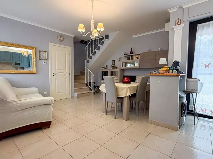 Immagine 6 di Villetta a schiera in vendita  in VIALE DEI FENICOTTERI 23 a Manfredonia