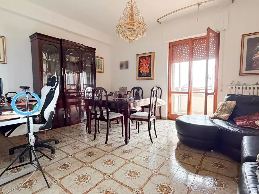 Immagine 3 di Appartamento in vendita  in PIAZZA DELLE ROSE a Manfredonia