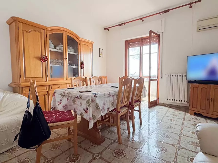 Immagine 7 di Appartamento in vendita  in PIAZZA DELLE ROSE a Manfredonia