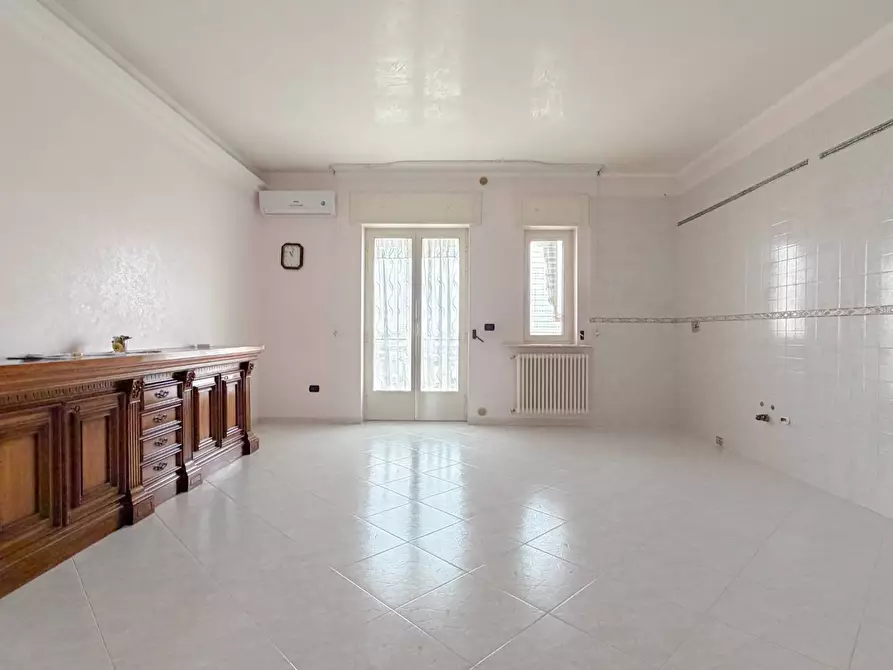 Immagine 11 di Appartamento in vendita  in VIA DEGLI ANGIOINI 16 a Manfredonia