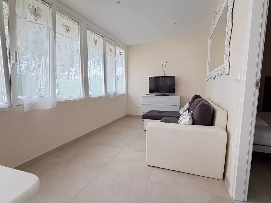 Immagine 11 di Appartamento in vendita  a Manfredonia