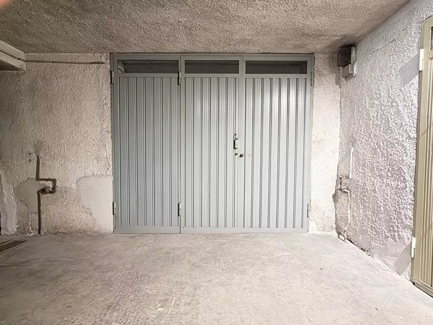 Immagine 27 di Appartamento in vendita  in MATTINATA a Manfredonia