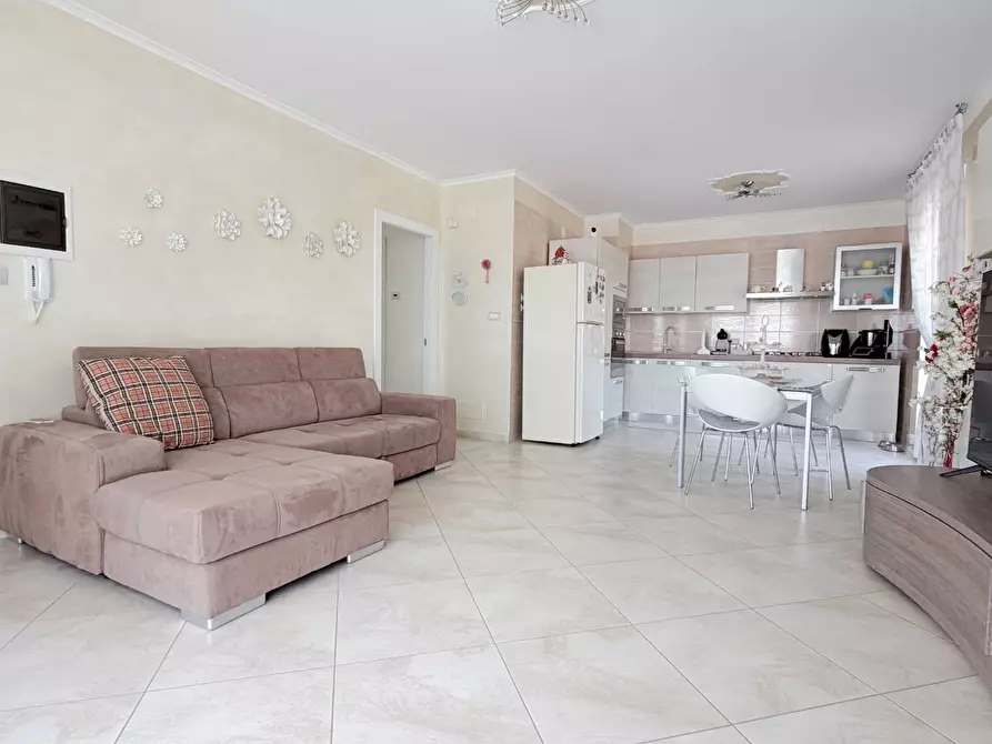 Immagine 2 di Appartamento in vendita  in VIA VERRAZZANO 9 a Manfredonia