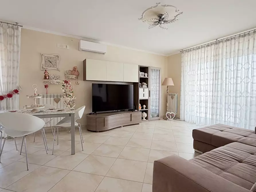 Immagine 4 di Appartamento in vendita  in VIA VERRAZZANO 9 a Manfredonia