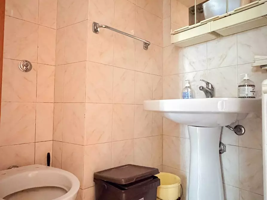 Immagine 5 di Appartamento in vendita  in VIA CARBONARA a Stornara