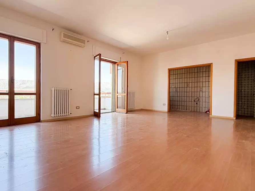 Immagine 5 di Appartamento in vendita  a Manfredonia