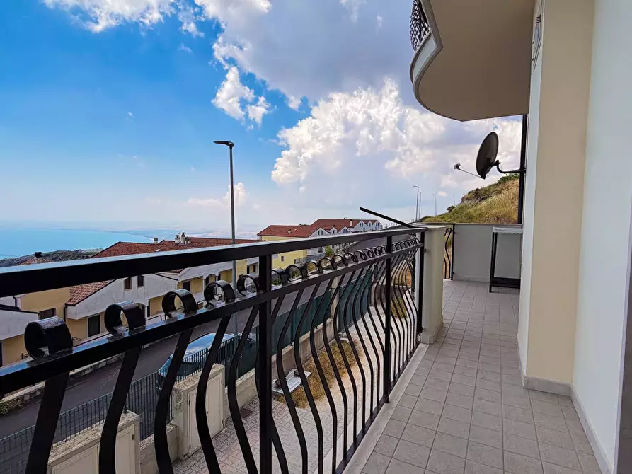 Immagine 4 di Appartamento in vendita  in VIA DEI LONGOBARDI a Monte Sant'angelo