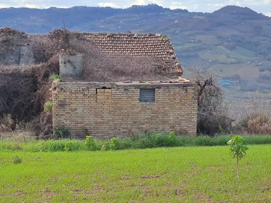 Immagine 8 di Terreno residenziale in vendita  a Massignano