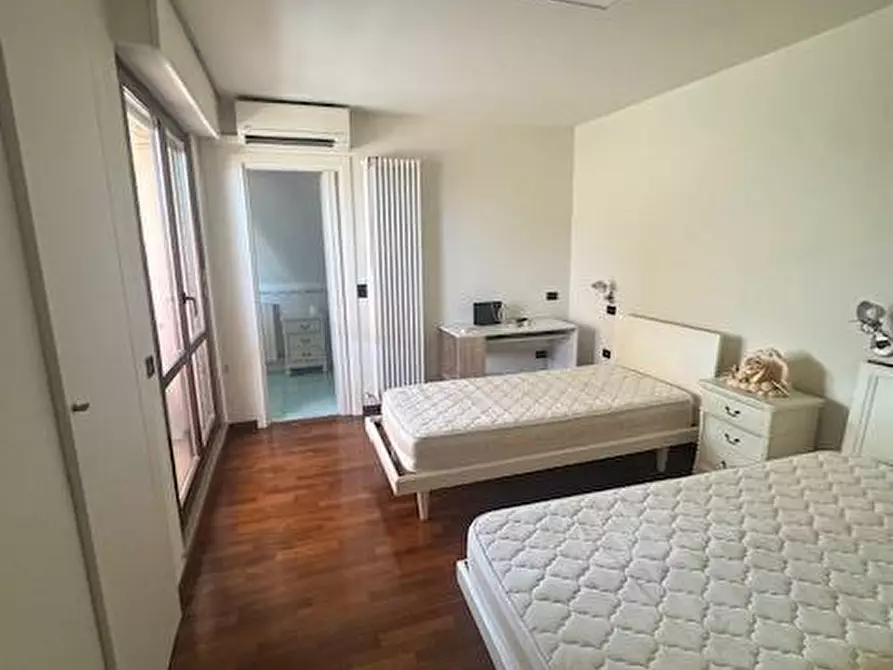 Immagine 17 di Appartamento in affitto  a San Benedetto Del Tronto