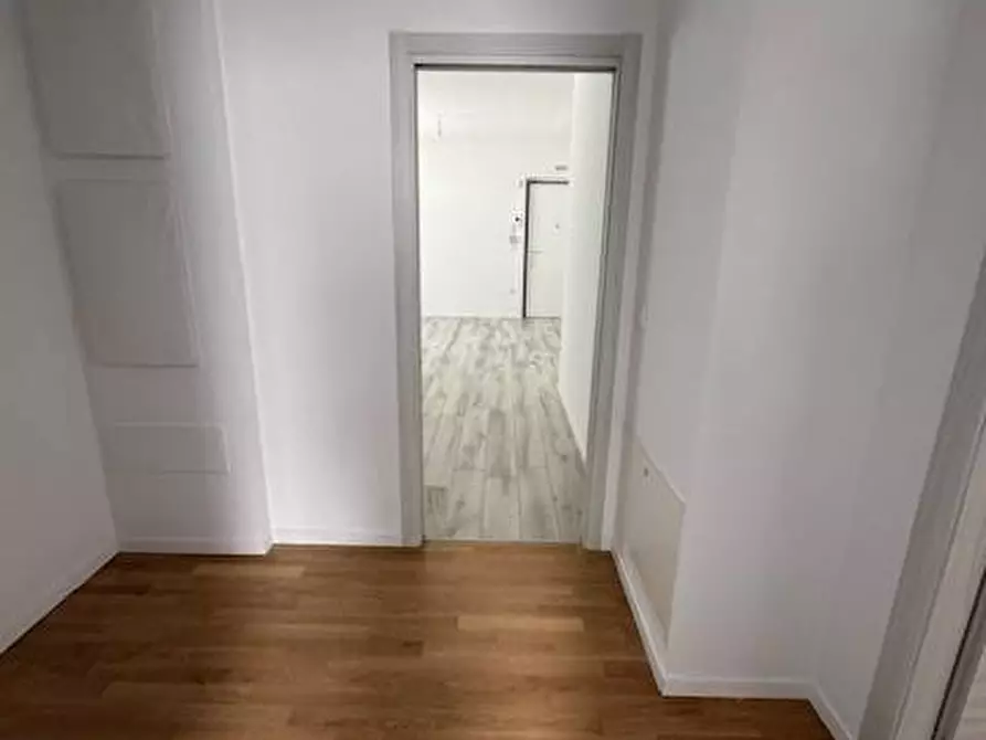 Immagine 6 di Appartamento in vendita  a San Benedetto Del Tronto