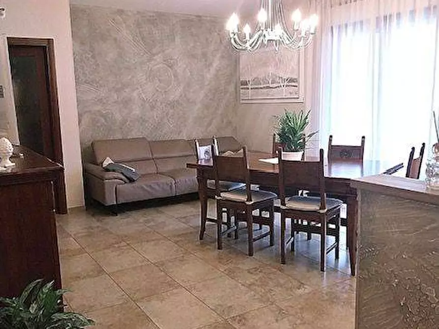 Immagine 2 di Appartamento in vendita  a Grottammare