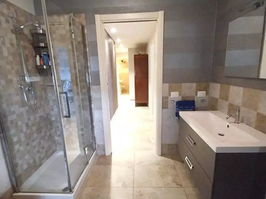 Immagine 11 di Appartamento in vendita  a Grottammare