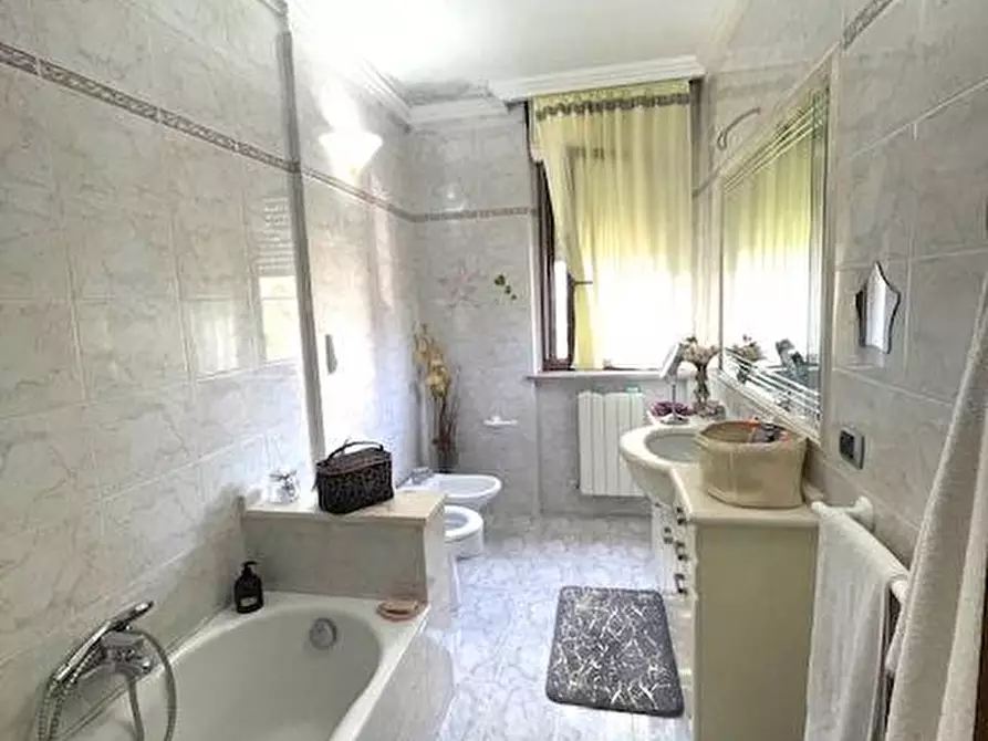 Immagine 12 di Appartamento in vendita  a San Benedetto Del Tronto