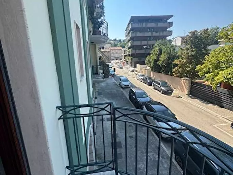Immagine 19 di Appartamento in vendita  a San Benedetto Del Tronto