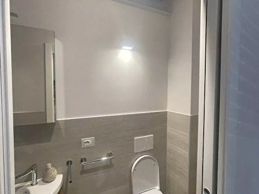 Immagine 13 di Casa indipendente in affitto  a San Benedetto Del Tronto