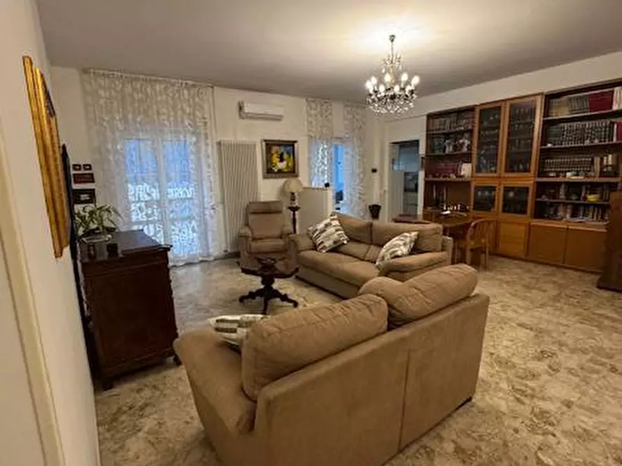 Immagine 3 di Appartamento in vendita  a Grottammare